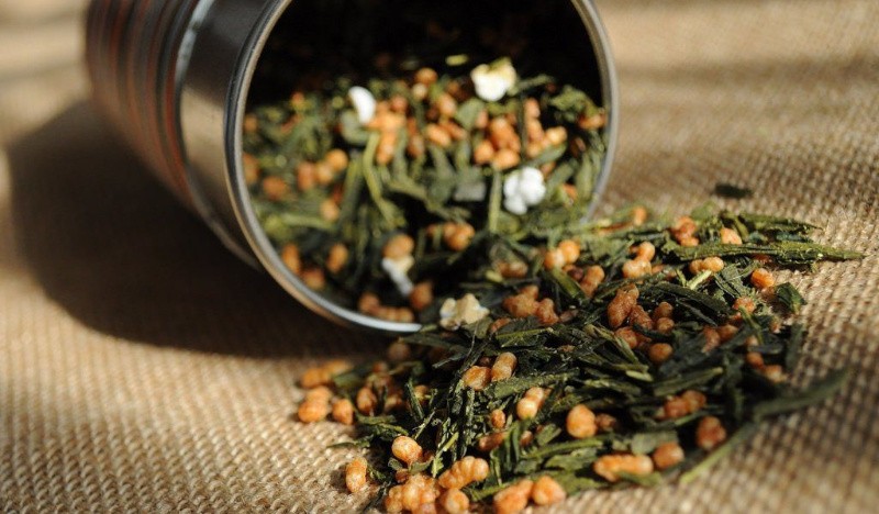 Генмайча чай: полезные свойства и способ заваривания