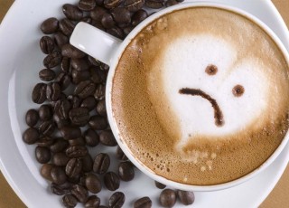 Узнайте, почему вредно пить кофе
