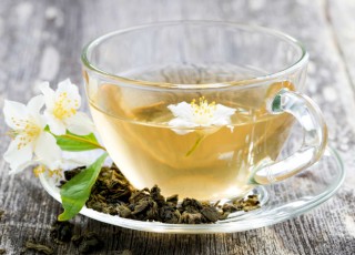 Жасминовый чай: чем полезен для организма