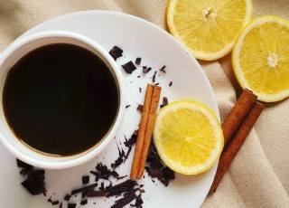 Кофе с лимоном: как приготовить бодрящий напиток