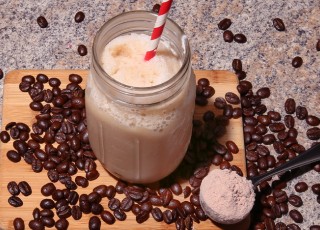 Кофе с протеином: что это и можно ли смешивать