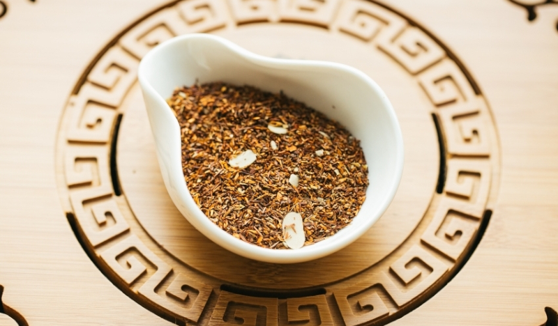 Чай с миндалем